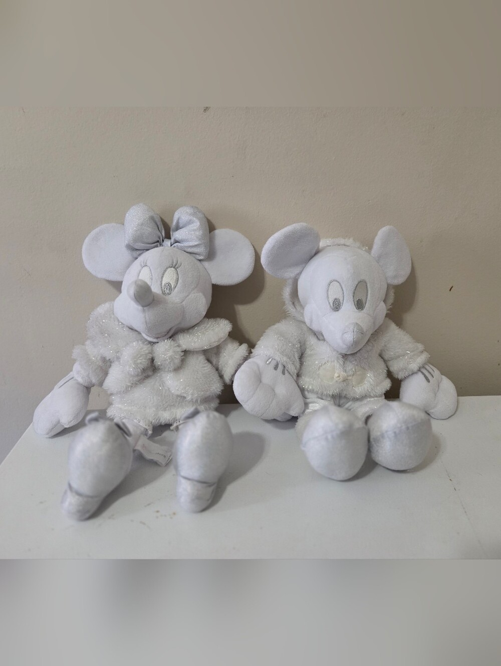 Disney Store Minnie Mouse And Mickey Plush 15" ~ ALL White Glitter Snowflake